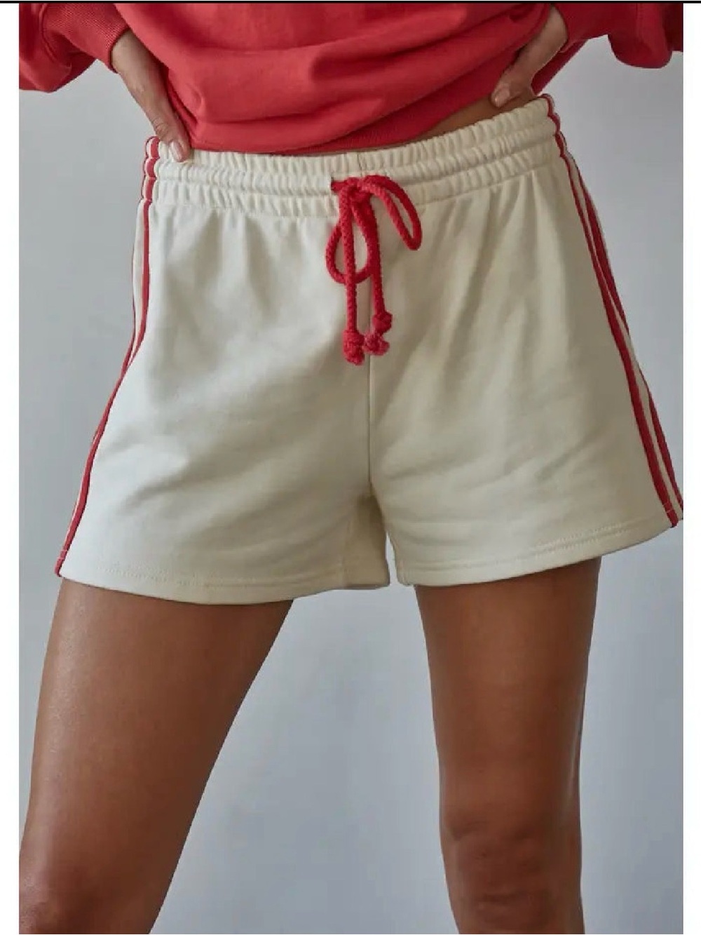 Casual Cream Drawstring Women’s Shorts with Red Trim